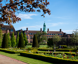 HCA building in the distance